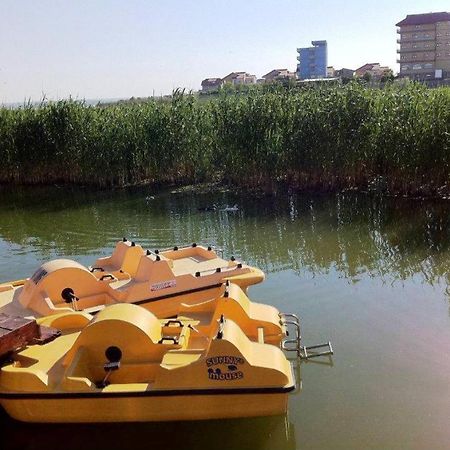 Отель Omega Mamaia Nord Нэводари Экстерьер фото